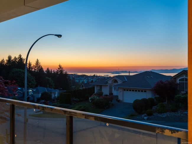 5391 Kenwill Dr, House other with 6 bedrooms, 6 bathrooms and 4 parking in Nanaimo BC | Image 78