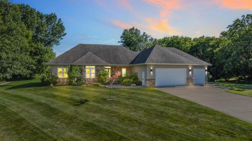1806 Woodridge Cir, Custer, WI, 54423-9524 | Card Image
