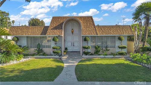 9620 Walnut St, Bellflower, CA, 90706-5829 | Card Image