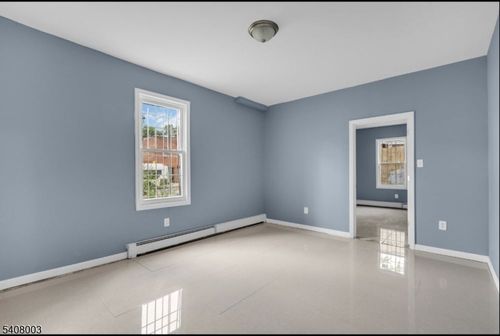 568 Grove St, Irvington, NJ, 07111-5787 | Card Image