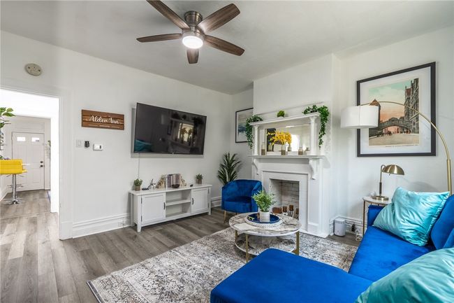 5728 Alder Way, Townhouse with 2 bedrooms, 1 bathrooms and 1 parking in Shadyside PA | Image 4