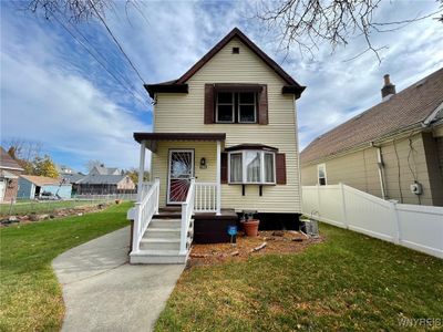 421 26th Street, House other with 3 bedrooms, 1 bathrooms and null parking in Niagara Falls NY | Image 1