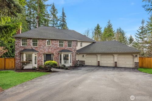 17305 Ne 143rd St, Redmond, WA, 98052-1240 | Card Image