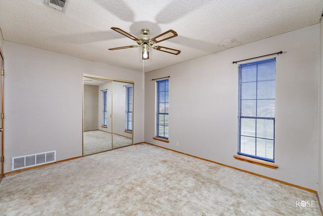 209 N Florida Ave, House other with 3 bedrooms, 3 bathrooms and 2 parking in Big Lake TX | Image 18