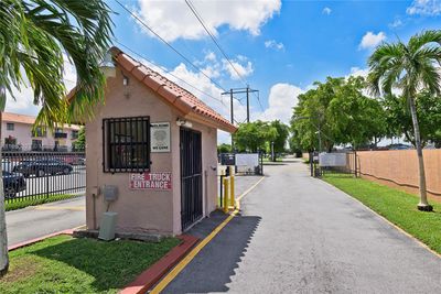 22202 - 2194 W 60th St, Condo with 1 bedrooms, 1 bathrooms and null parking in Hialeah FL | Image 2