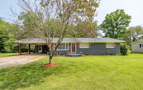 5011 Sunny Acres Dr, Waynesboro, TN, 38485-4900 | Card Image