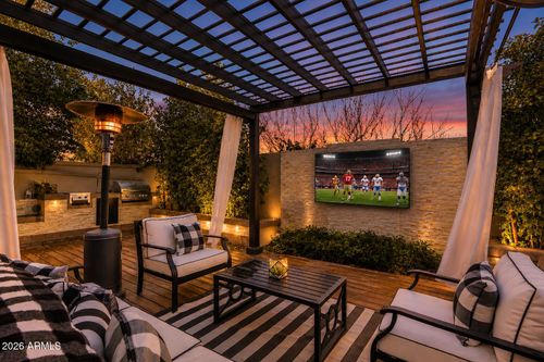 24-6701 N Scottsdale Rd, Scottsdale, AZ, 85250-4402 | Card Image