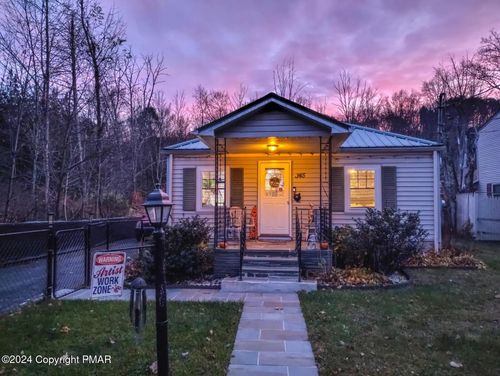 345 Scotrun Ave, Scotrun, PA, 18355-7795 | Card Image