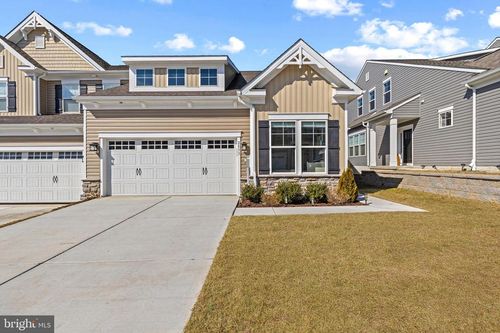 2833 Town View Cir, NEW WINDSOR, MD, 21776-8713 | Card Image