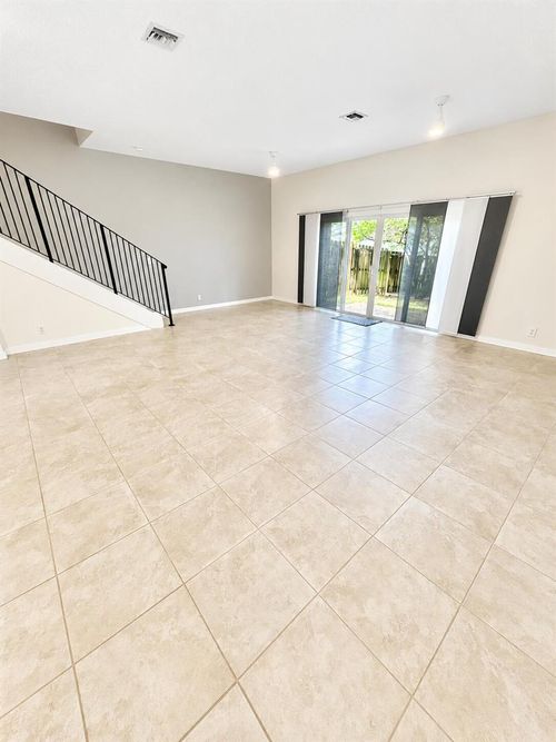2931 Sw 18th Terrace, Fort Lauderdale, FL, 33315 | Card Image