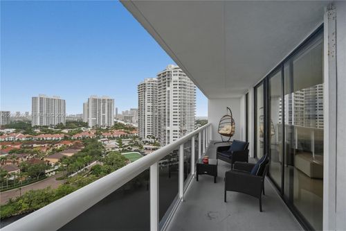 1739-20505 E Country Club Dr, Aventura, FL, 33180-3057 | Card Image