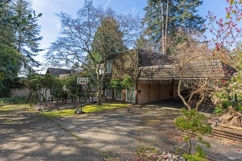 1366 Kings Ave, West Vancouver, BC, V7T2C6 | Card Image