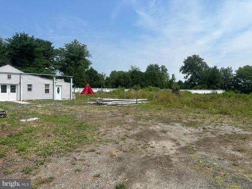 521 Magnolia Rd, Pemberton, NJ, 08068-1811 | Card Image