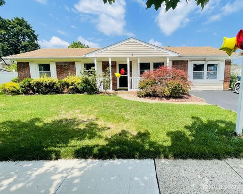 3 Forest Park Ter, Monroe, NJ, 08831-8542 | Card Image