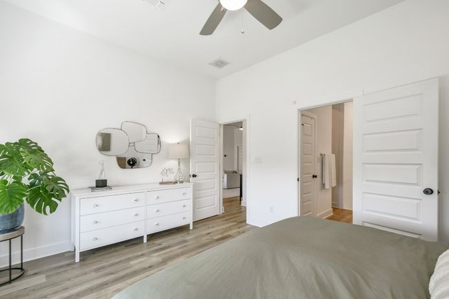 653 Texas Sage Loop, House other with 3 bedrooms, 2 bathrooms and 4 parking in Buda TX | Image 15