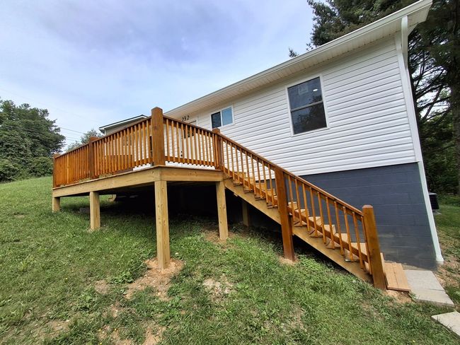 232 Overlook Dr, House other with 2 bedrooms, 2 bathrooms and null parking in Chilhowie VA | Image 5