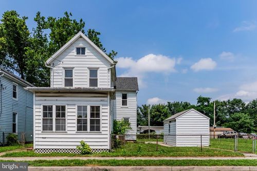 8 Umberto Ave, NEW CUMBERLAND, PA, 17070-2624 | Card Image