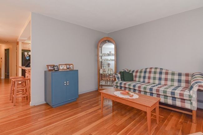 21 Edlin St, House other with 3 bedrooms, 1 bathrooms and 1 parking in Worcester MA | Image 5