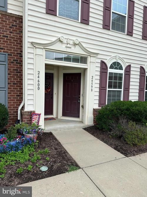 24598 Johnson Oak Ter, STERLING, VA, 20166-2688 | Card Image