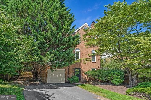 1138 Randolph Rd, MCLEAN, VA, 22101-2929 | Card Image