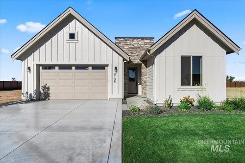 8196 W Gallup St, Meridian, ID, 83646-1951 | Card Image