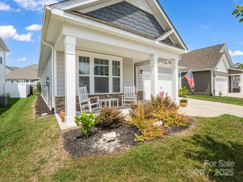 134 Fox Cove Rd, Hendersonville, NC, 28792-0648 | Card Image