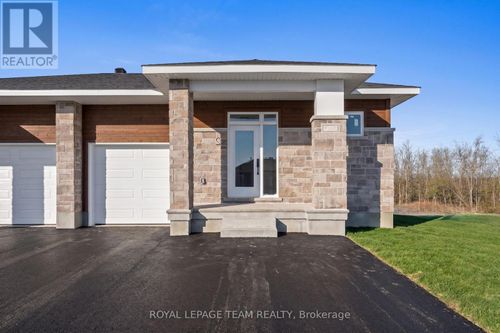 2-1102 Moore Street, Brockville, ON, K6V0H2 | Card Image