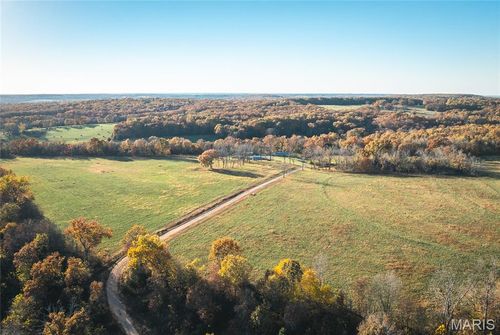 6601 County Line Rd, Graff, MO, 65660-9348 | Card Image