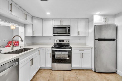 102-3252 Foxcroft Rd, Miramar, FL, 33025-4135 | Card Image