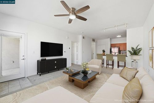 apt-202-1060 S 3rd St, San Jose, CA, 95112-3981 | Card Image