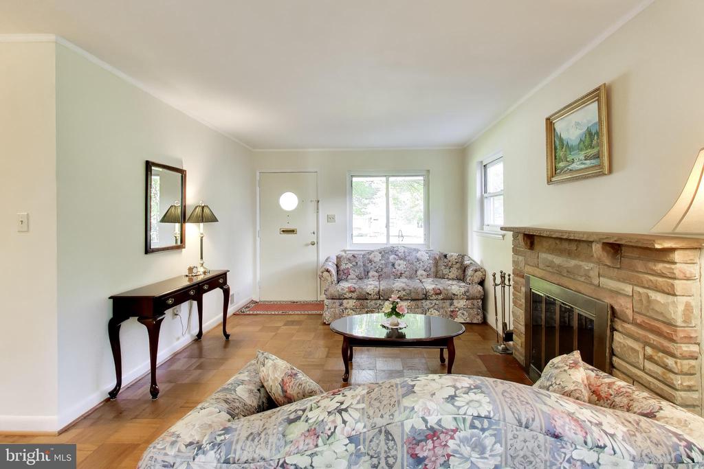 Residential in ANNANDALE 4