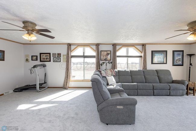 Family Room | Image 46