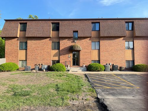 18-1010 Arlene Ct, Bloomington, IL, 61701-7167 | Card Image