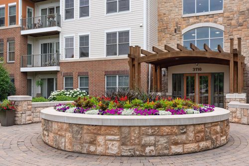 unit-105-3110 N Chestnut St, Chaska, MN, 55318-4594 | Card Image