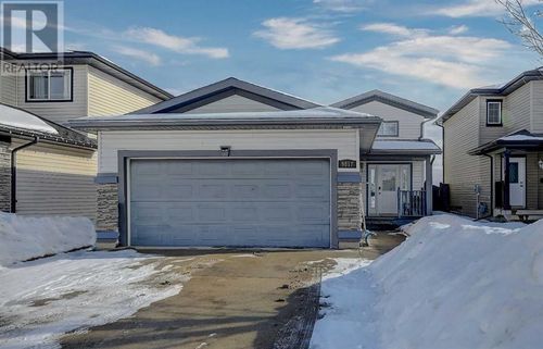 9817 90 Street, Grande Prairie, AB, T8X1T4 | Card Image