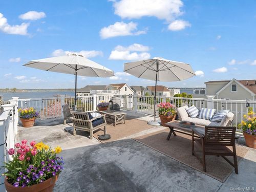 19-19 Island Pt, Bronx, NY, 10464-1477 | Card Image