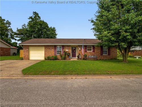 1372 Riverdale Est, Winfield, WV, 25213-7943 | Card Image