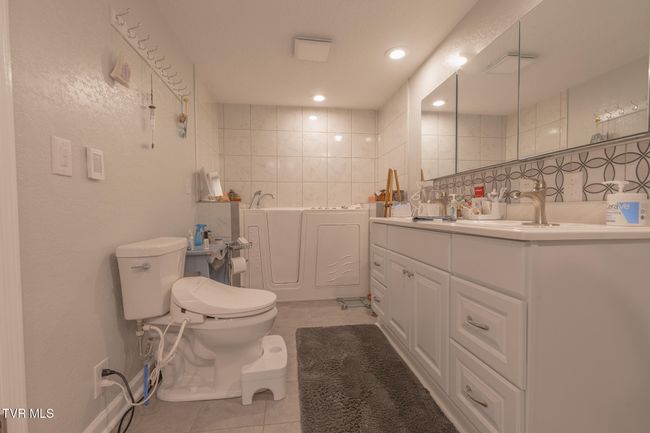 9266 Forest Rd, House other with 4 bedrooms, 4 bathrooms and null parking in Coeburn VA | Image 14