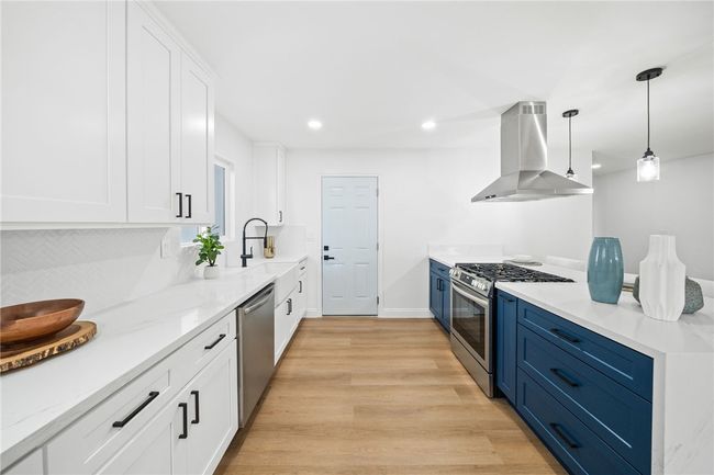 8026 Gribble St, House other with 5 bedrooms, 3 bathrooms and 4 parking in San Diego CA | Image 13