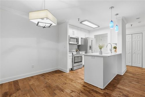 a115-300 Johnson Ferry Rd Ne, Sandy Springs, GA, 30328-4184 | Card Image