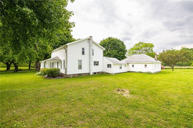 7681 State Route 5 And 20, House other with 4 bedrooms, 2 bathrooms and null parking in Bloomfield NY | Image 9