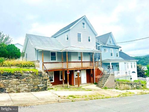 21 Clay St, TAMAQUA, PA, 18252-1301 | Card Image