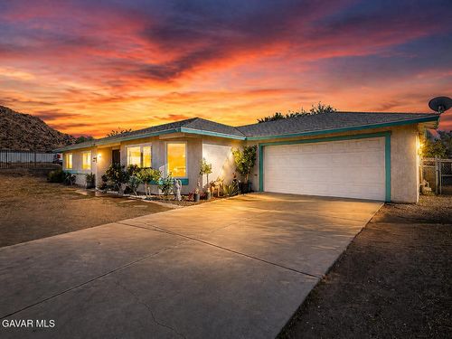 17322 Longmeadow Ave, Palmdale, CA, 93591-3315 | Card Image