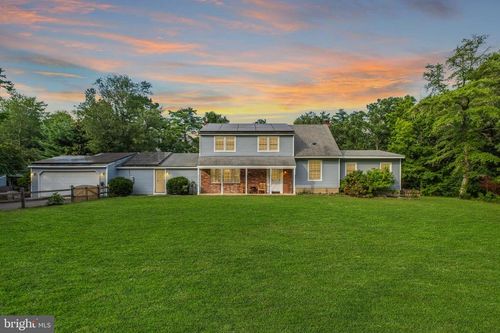 2 Holly Dr, MEDFORD, NJ, 08055-8842 | Card Image