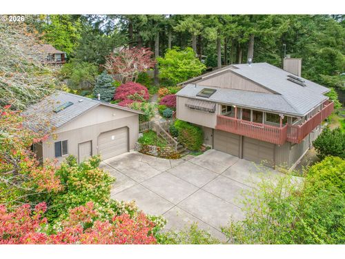 1839 Sw Collins Ct, Portland, OR, 97219 | Card Image