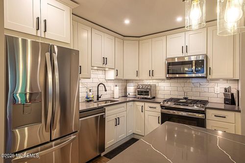 73 Verbena Ct, Jackson, NJ, 08527-2573 | Card Image