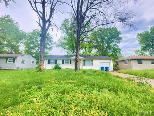 1437 Farmview Ave, Saint Louis, MO, 63138-2516 | Card Image