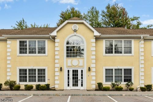 22 Cellar Ave, Clark, NJ, 07066-2709 | Card Image