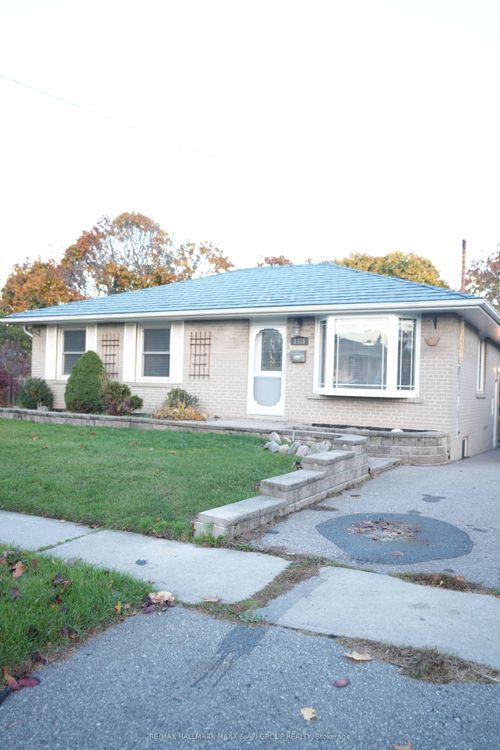 1315 Scugog Ave, Oshawa, ON, L1J1J5 | Card Image
