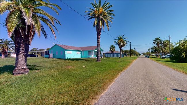 312 W Jefferson Avenue, House other with 4 bedrooms, 2 bathrooms and null parking in Port O'Connor TX | Image 46